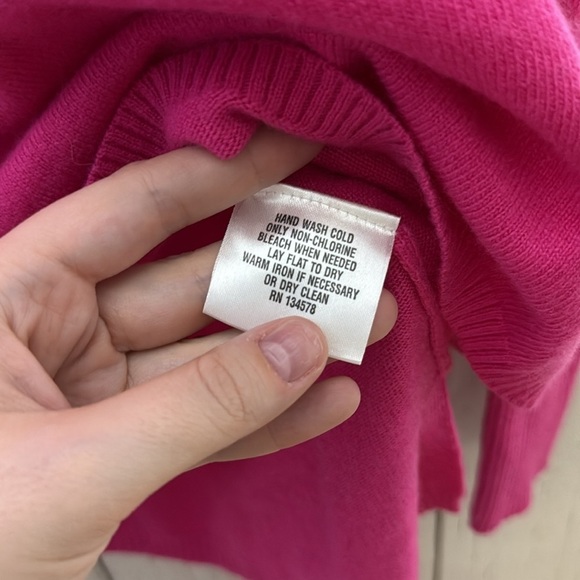 Vineyard Vines Raspberry Pink Cowl Neck Wool Cashmere Blend Sweater Size Small - Picture 4 of 4